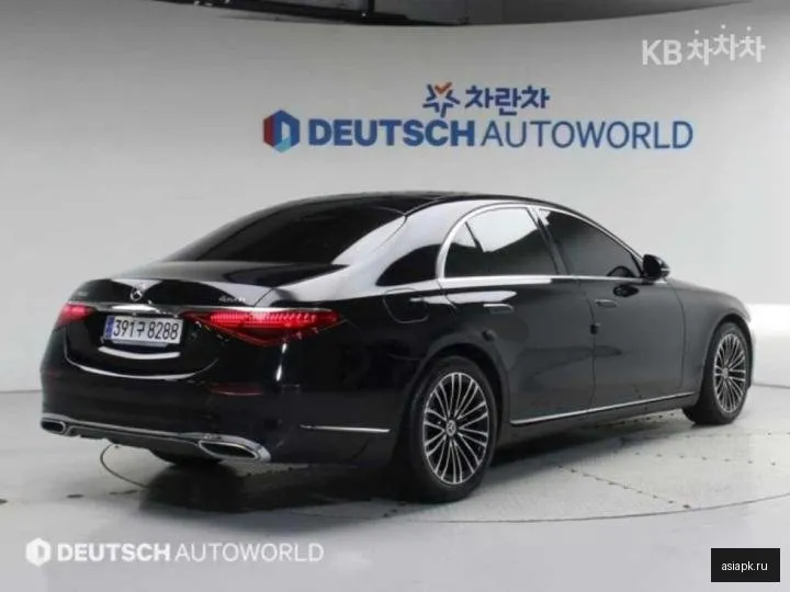 Mercedes-Benz S-Class 2