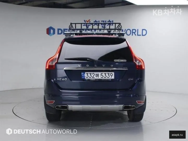 Volvo XC60 4
