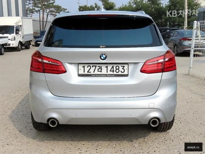 BMW 2-Series 4