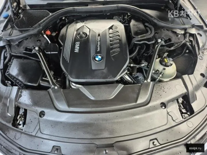 BMW 7-Series 5