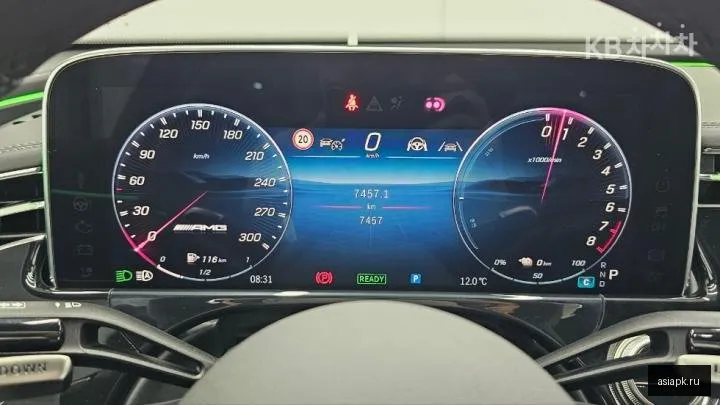 Mercedes-Benz E-Class AMG 5