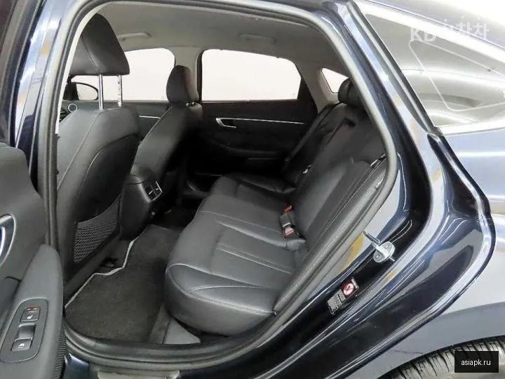 Hyundai Sonata 6