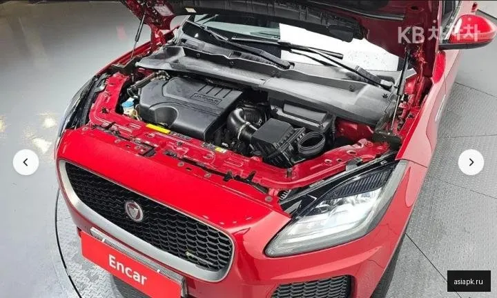 Jaguar E-Pace 6