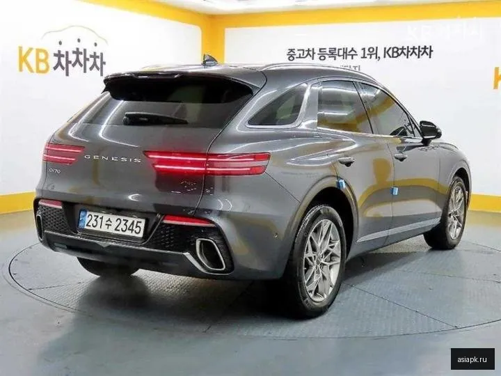 Genesis GV70 4