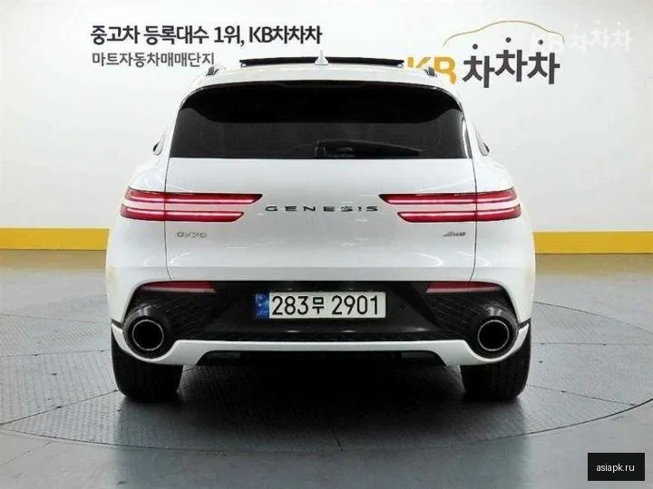 Genesis GV70 3