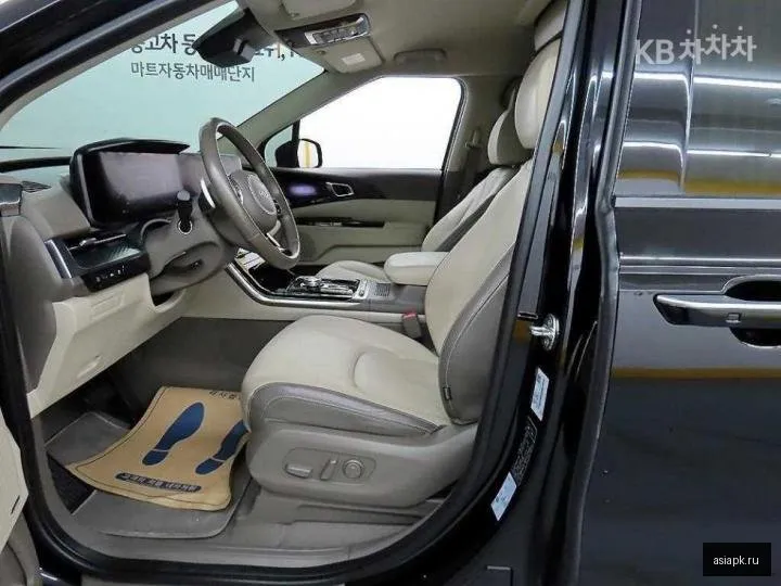 Kia Carnival 5