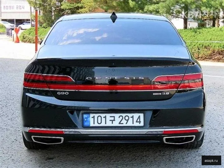 Genesis G90 4