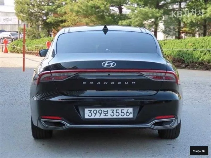 Hyundai Grandeur 4