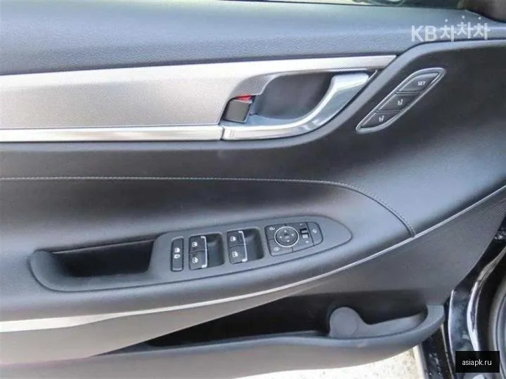 Hyundai Grandeur 6
