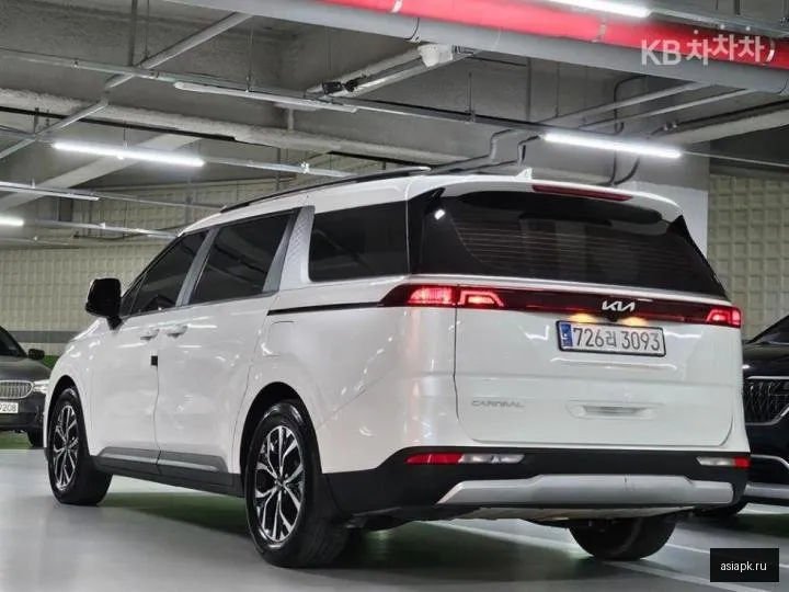 Kia Carnival 3