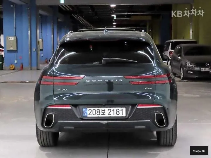 Genesis GV70 3