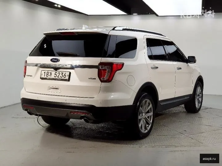 Ford Explorer 4
