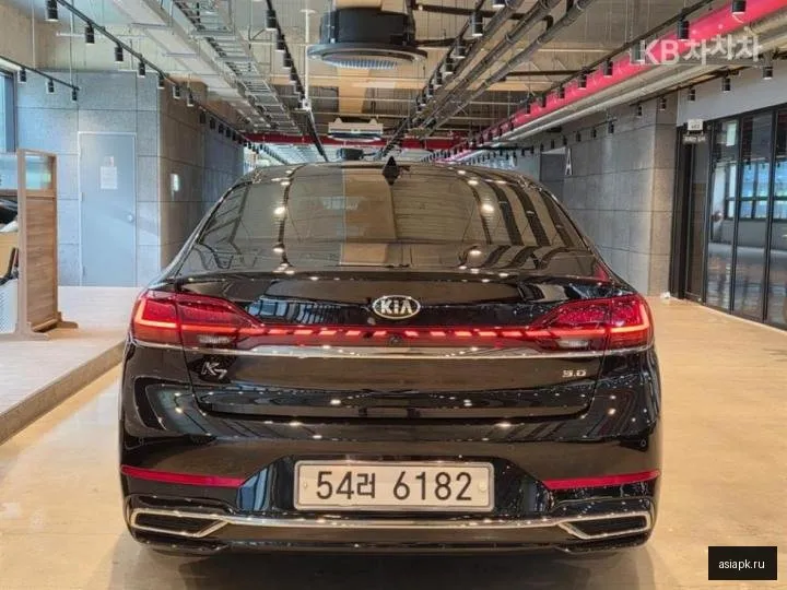 Kia K7 4