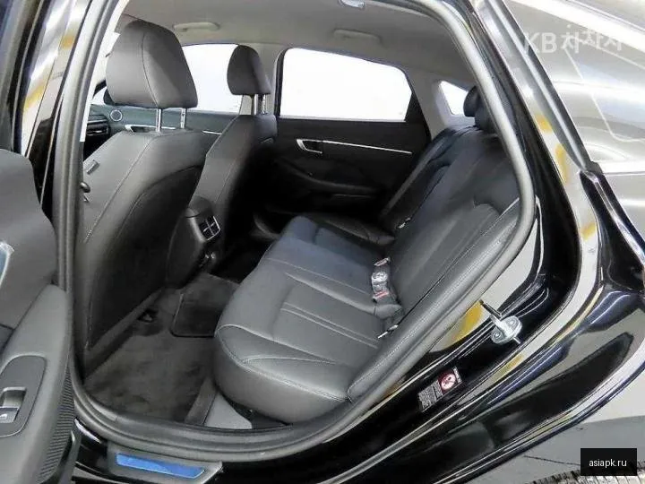 Hyundai Sonata 6