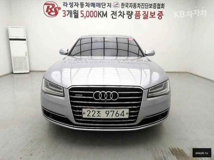 Audi A8 2