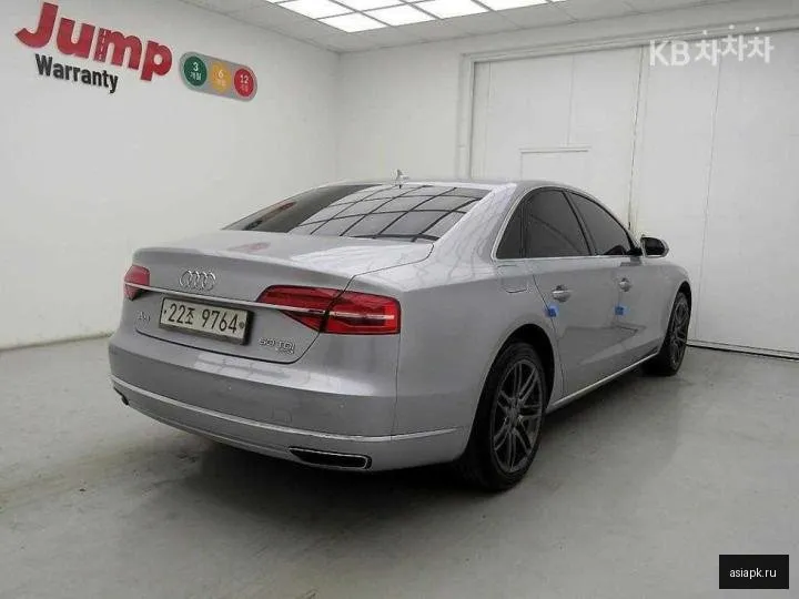 Audi A8 4