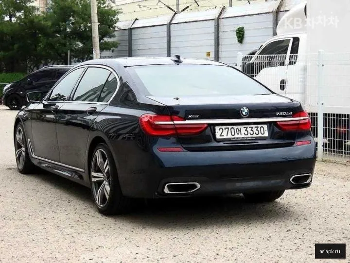 BMW 7-Series 3