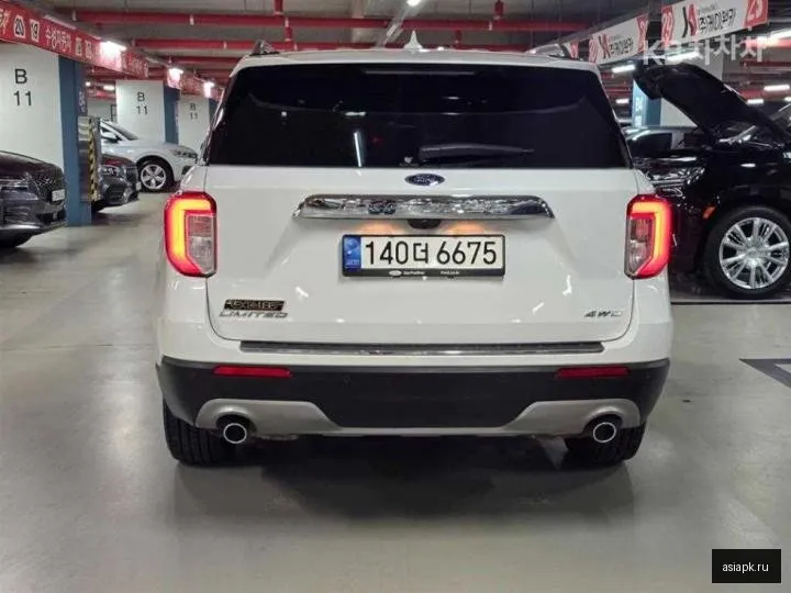 Ford Explorer 4