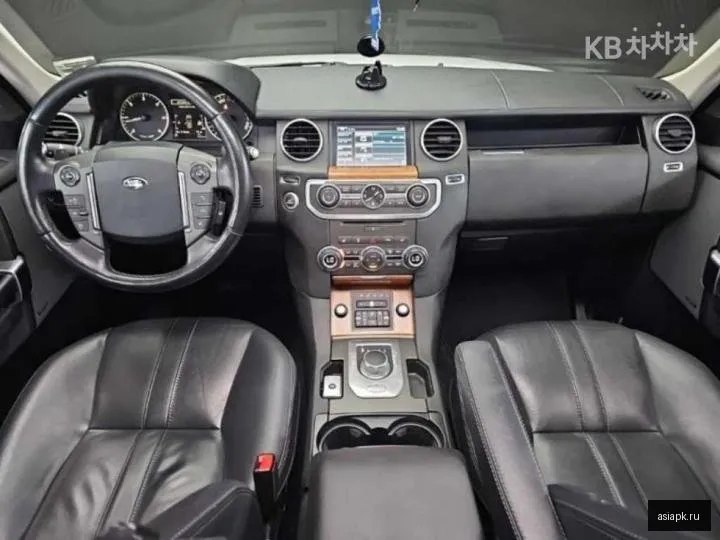 Land Rover Discovery 5
