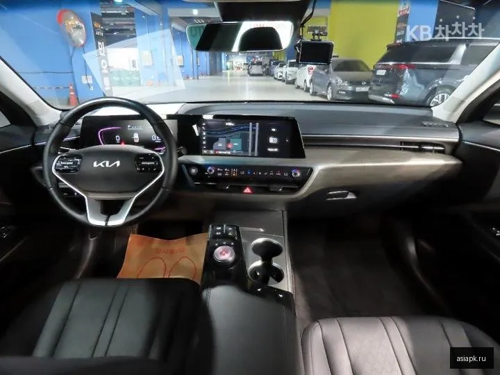 Kia K8 5