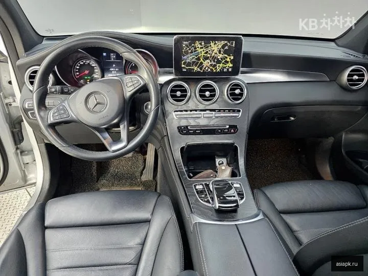 Mercedes-Benz GLC-Class 5