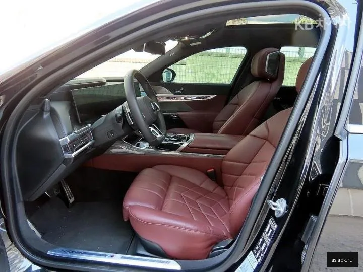 BMW 7-Series 5