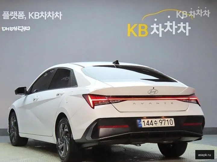 Hyundai Avante 4