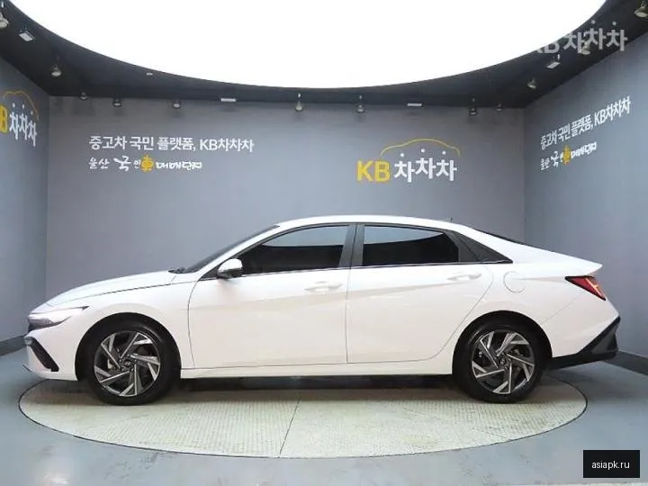 Hyundai Avante 5
