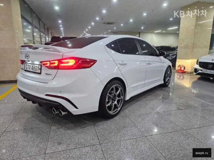 Hyundai Avante 3
