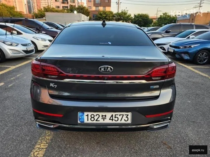 Kia K7 4