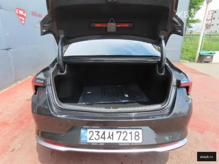 Kia K8 5