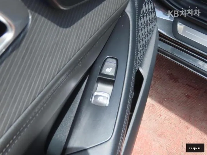Kia K8 6