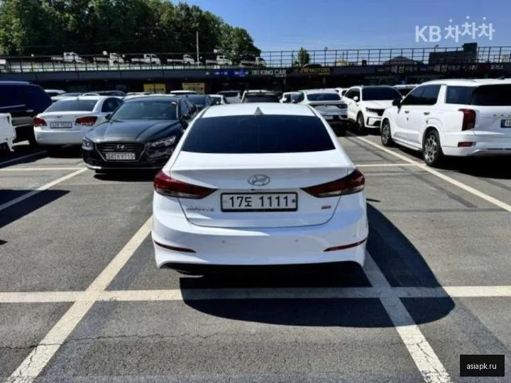 Hyundai Avante 3