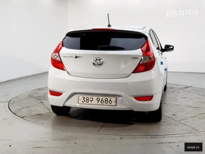 Hyundai Accent 3