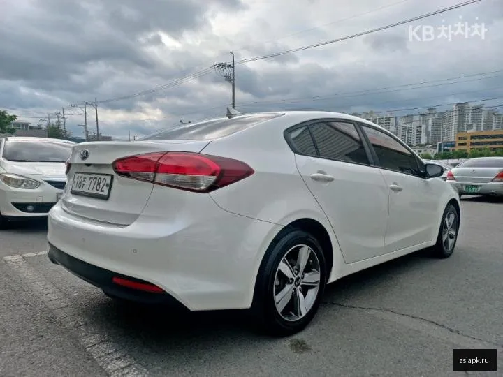 Kia K3 5