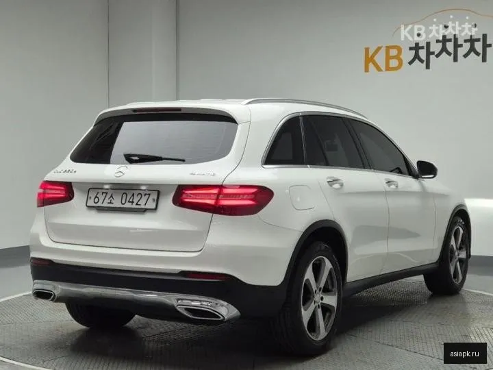 Mercedes-Benz GLC-Class 3