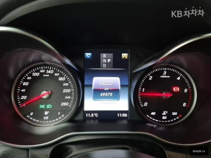 Mercedes-Benz GLC-Class 6