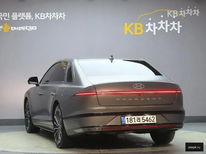 Hyundai Grandeur 4