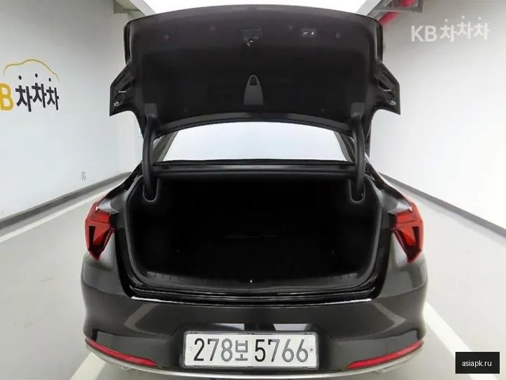Kia K8 5