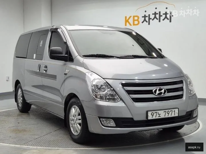 Hyundai Starex 4
