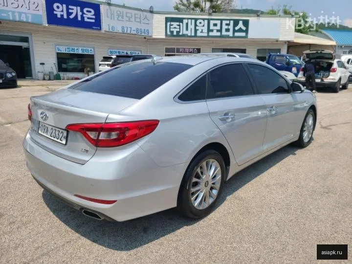 Hyundai Sonata 4