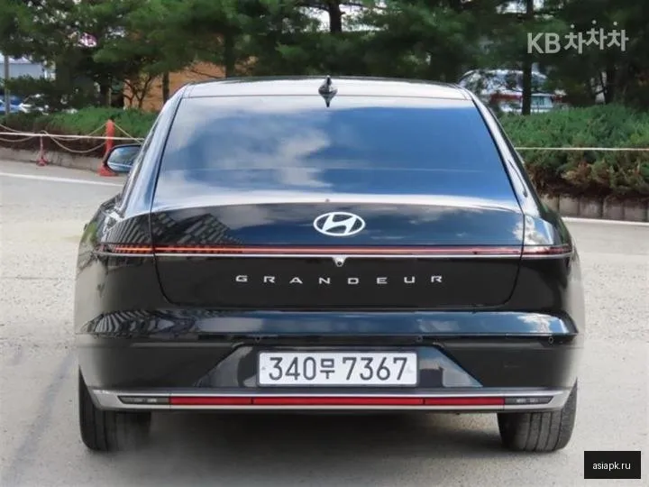 Hyundai Grandeur 4