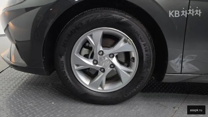 Hyundai Avante 5