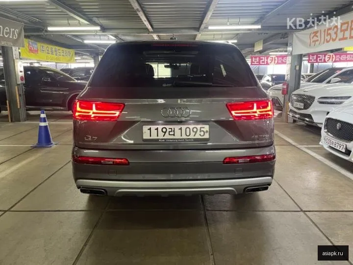 Audi Q7 3