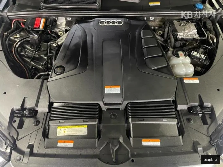 Audi Q7 6