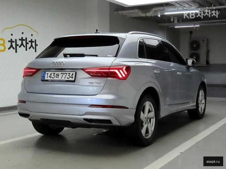 Audi Q3 4