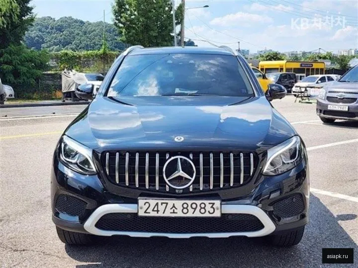 Mercedes-Benz GLC-Class 3