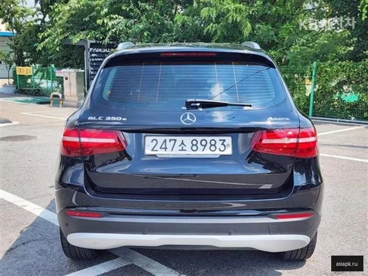 Mercedes-Benz GLC-Class 4