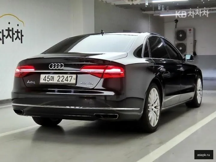 Audi A8 4