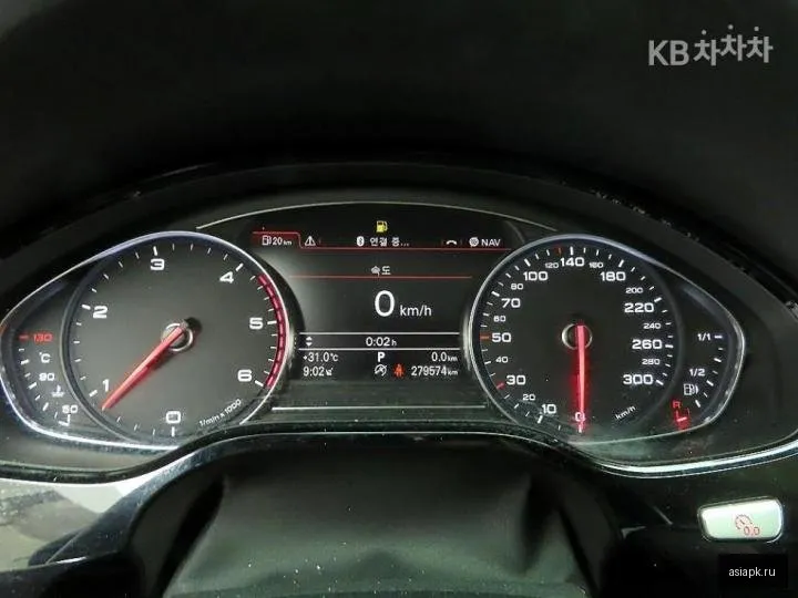 Audi A8 6